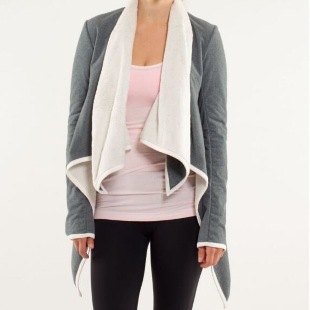 Lululemon Gray and Cream presence on mind jacket size 6